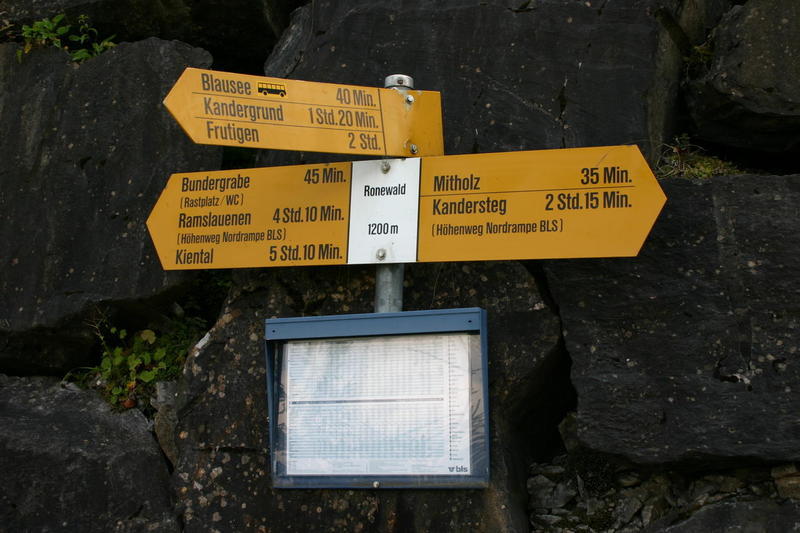 This is the Ronewald sign nearest from Kandersteg