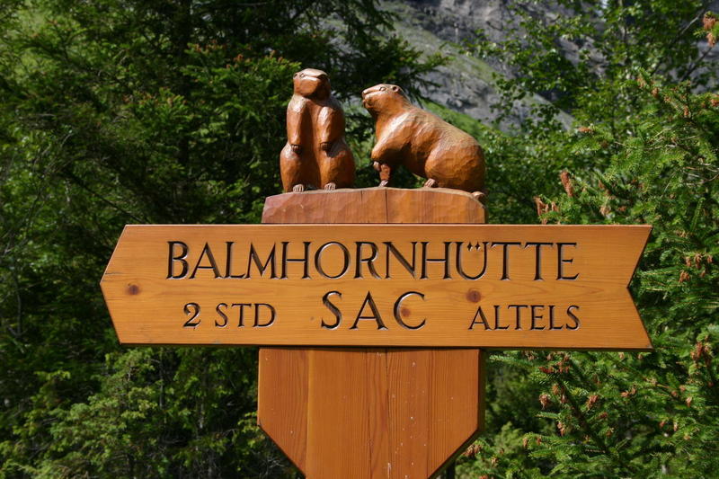 The sign to the Balmhornhütte