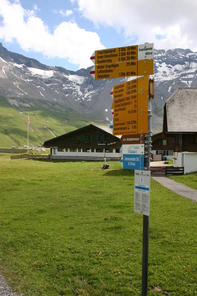 Signpost at Engstligenalp