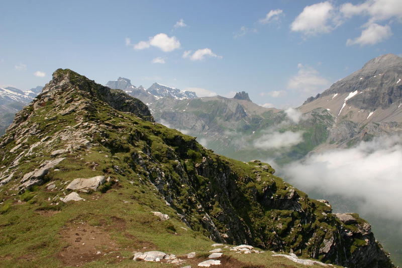 The view of the southern Alps from the top of the Gällihorn
