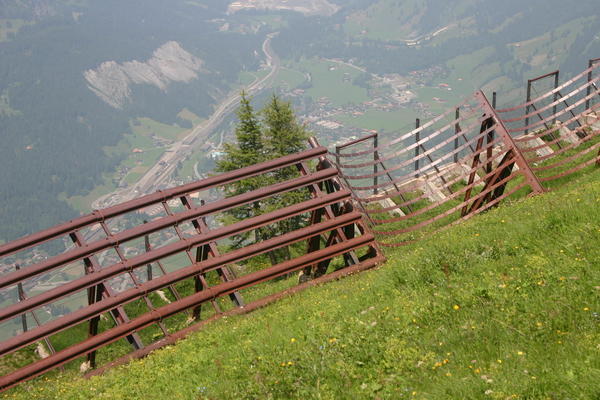 Avalanche protection 15 minutes before Jegertosse with Kandersteg in the background