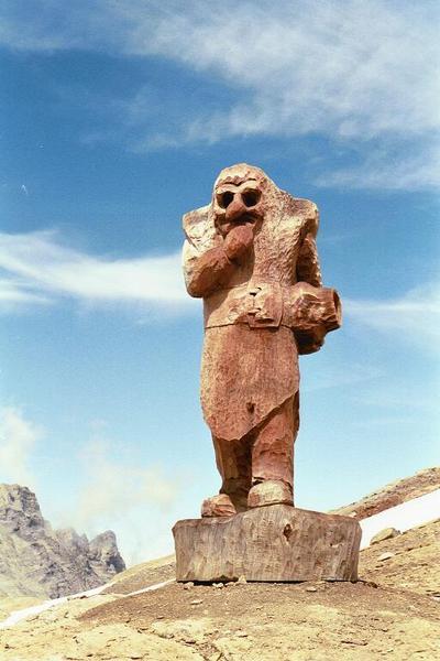 This traditional Wallis carving guards the back of the hut!