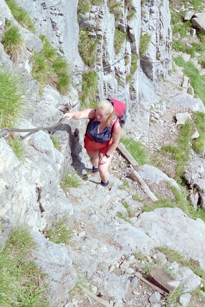 The steep path up by the waterfall going up to Ober Bärgli