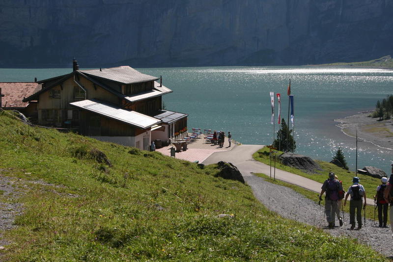 Approaching the Hotel Oeschinensee
