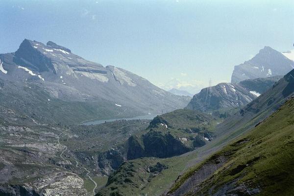 The view along the Gemmi from Schwarzgrätli