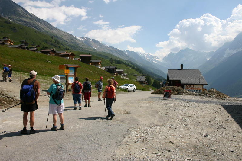 Outside the cable acr terminus at the Lauchneralp