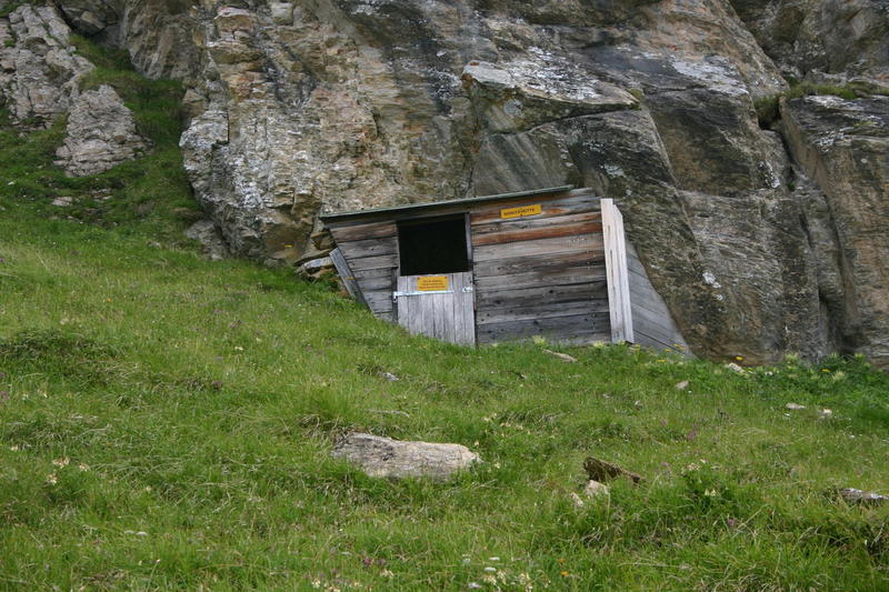 The refuge on the Ueschinengrat