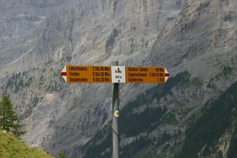 Signpost at Berghaus Gfellalp
