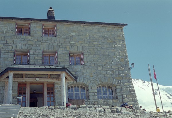 The Blümlisalphütte