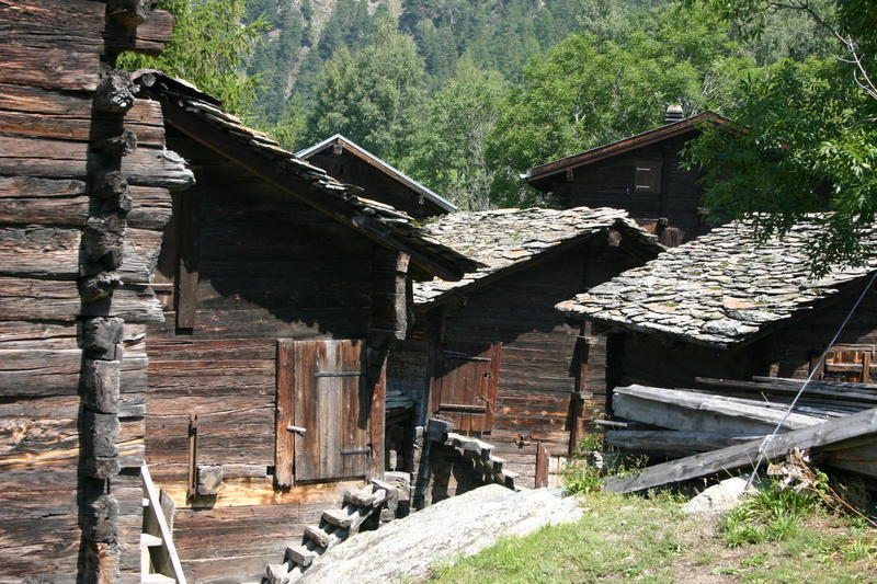 Some of the chalets in Finnu are for humans, some for animals and some for both!